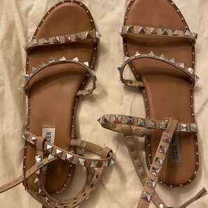 Steve Madden Travel Sandal